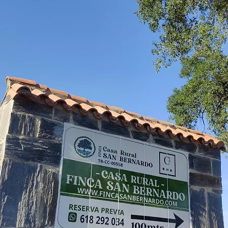 San Bernardo 3 Estrellas בית אירוח