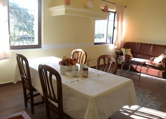 San Bernardo 3 Estrellas * Montehermoso